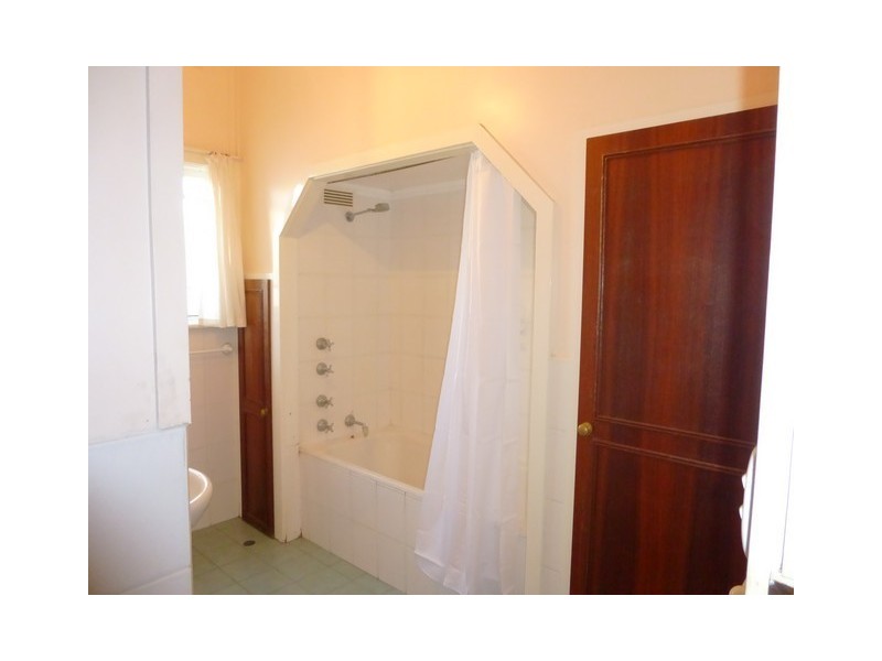 1 Eaton Avenue, Mount Barker WA 6324