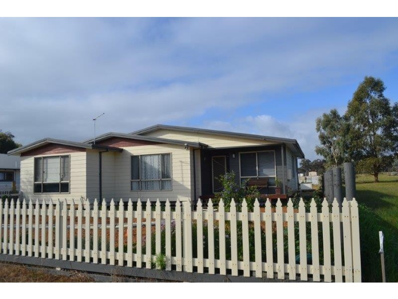 138 Second Avenue, Kendenup WA 6323