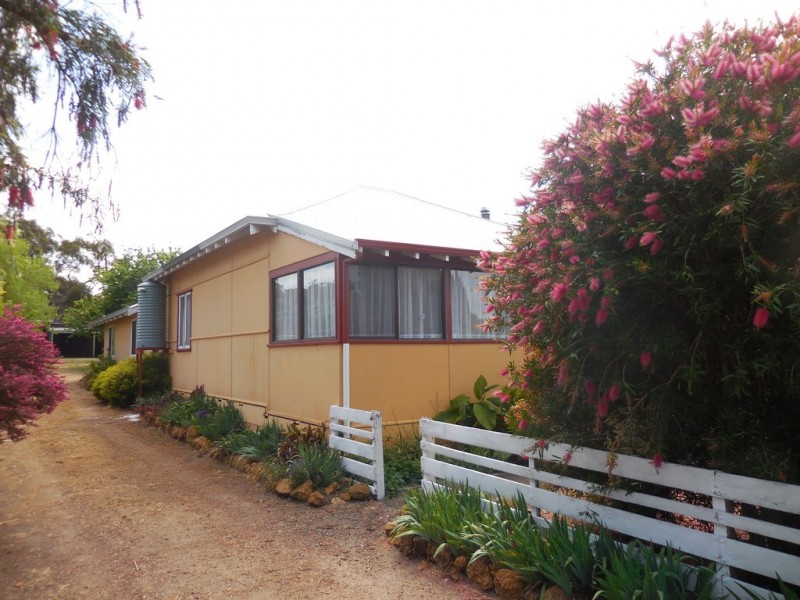 9 Parsons Street, Mount Barker WA 6324