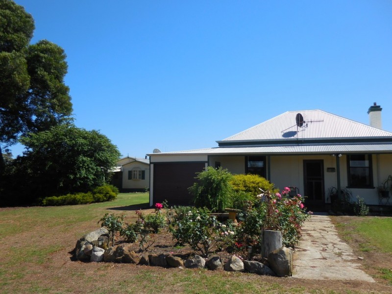 182 Boyup Road, Forest Hill WA 6324