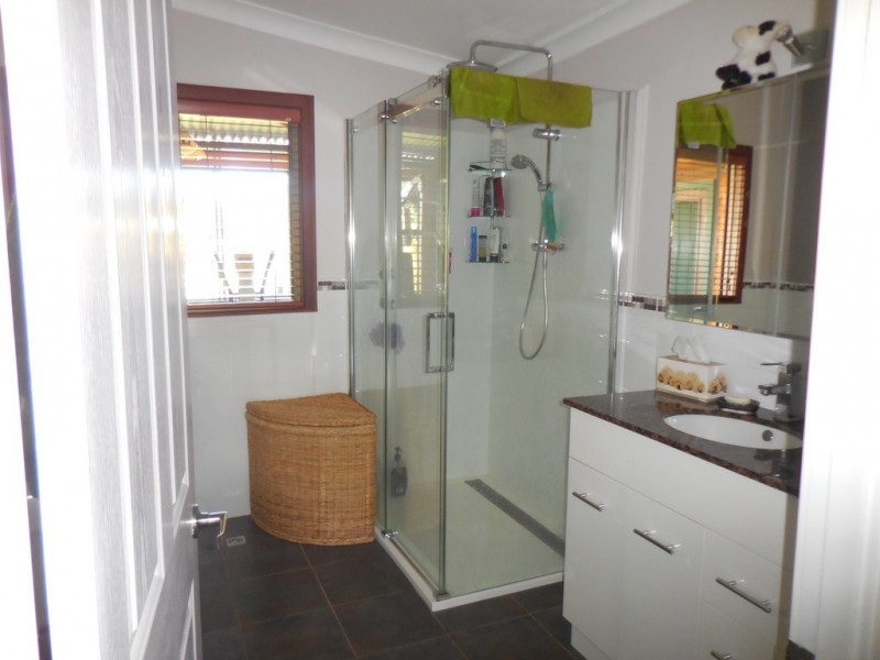 182 Boyup Road, Forest Hill WA 6324