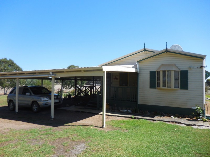 182 Boyup Road, Forest Hill WA 6324