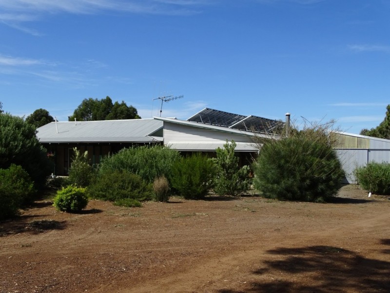 57 Ross Road, Kendenup WA 6323