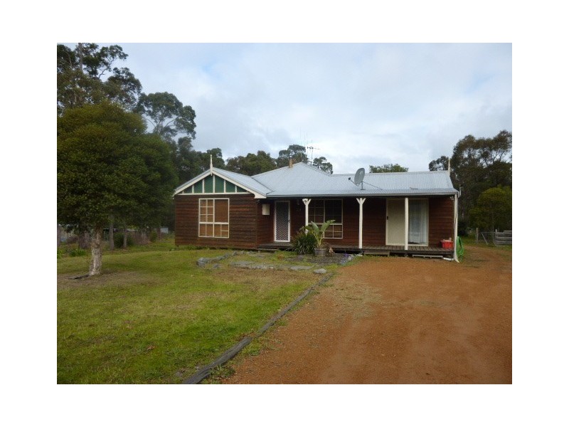 30 Mondurup, Mount Barker WA 6324