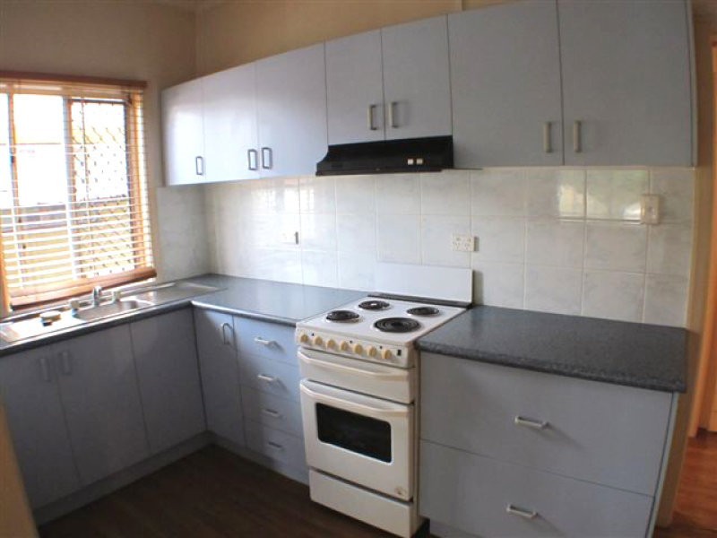 24 Gerald Ave, Clontarf QLD 4019