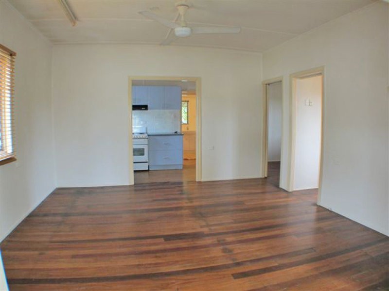 24 Gerald Ave, Clontarf QLD 4019
