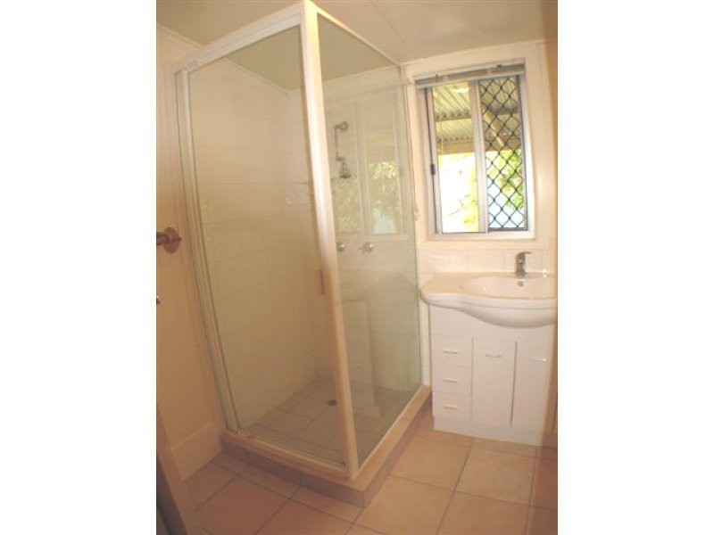 24 Gerald Ave, Clontarf QLD 4019
