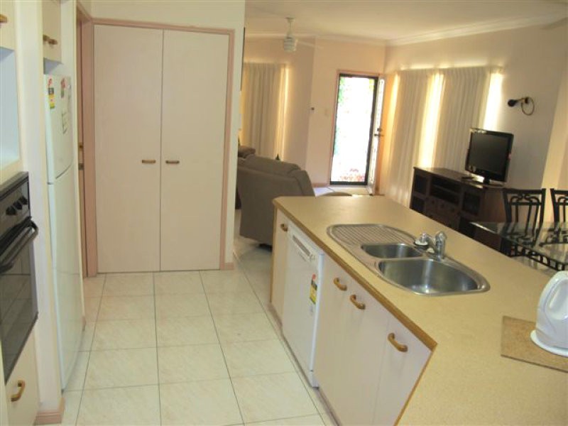 1/550 Oxley Avenue, Redcliffe QLD 4020
