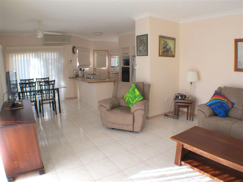 1/550 Oxley Avenue, Redcliffe QLD 4020