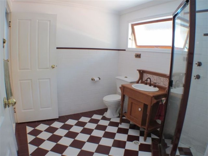 71 Prince Edward Parade, Redcliffe QLD 4020