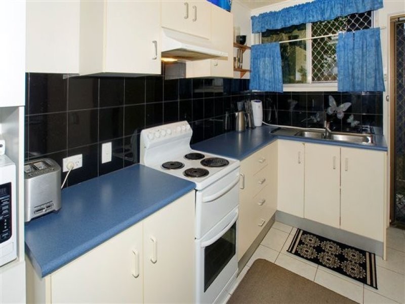 2B Woodcock Street, Scarborough QLD 4020