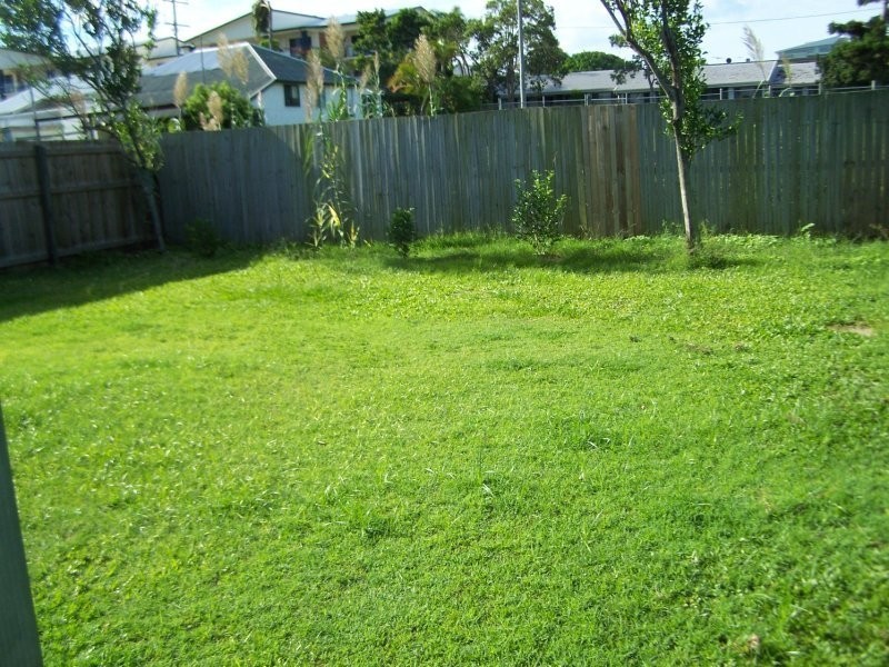 2B Woodcock Street, Scarborough QLD 4020