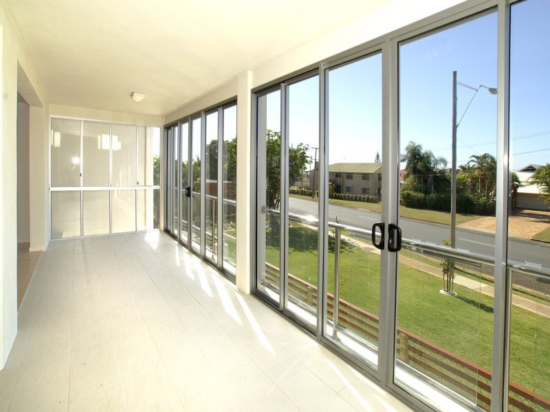 1/2 Queen St, Scarborough QLD 4020
