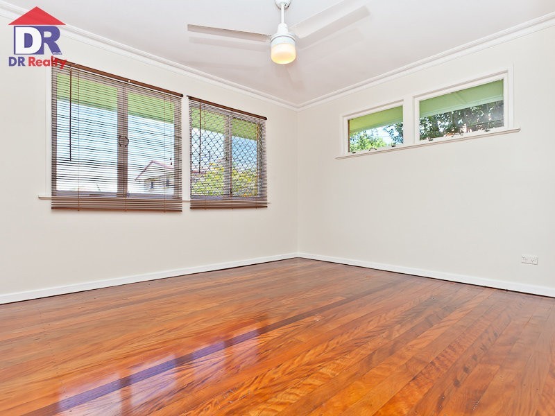 12 Rotary Crescent, Redcliffe QLD 4020