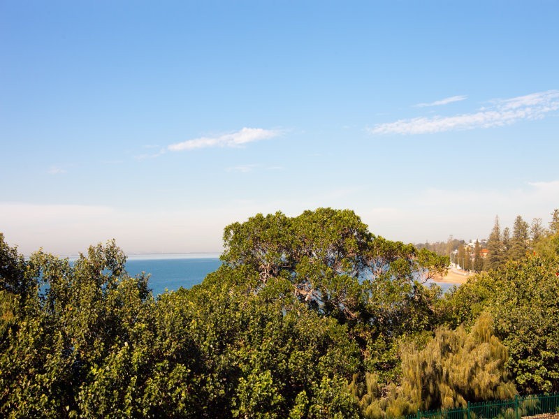 202/87 Marine Pde, Redcliffe QLD 4020