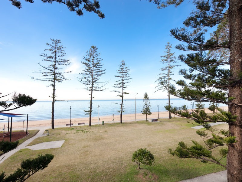 202/87 Marine Pde, Redcliffe QLD 4020