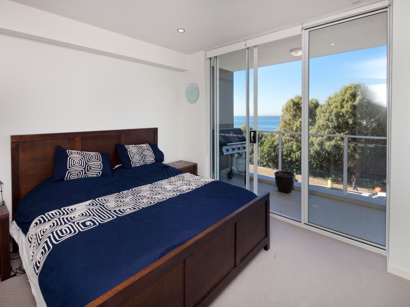 202/87 Marine Pde, Redcliffe QLD 4020