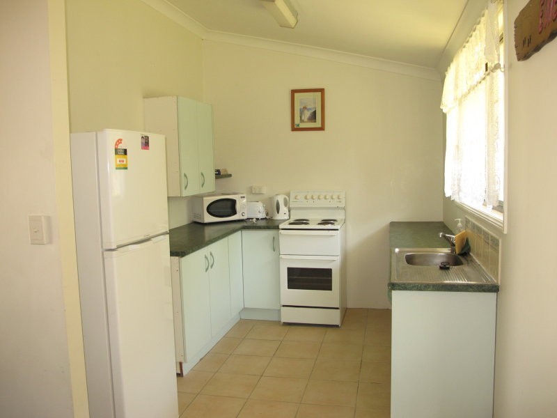 126 Lucas Drive, Lamb Island QLD 4184