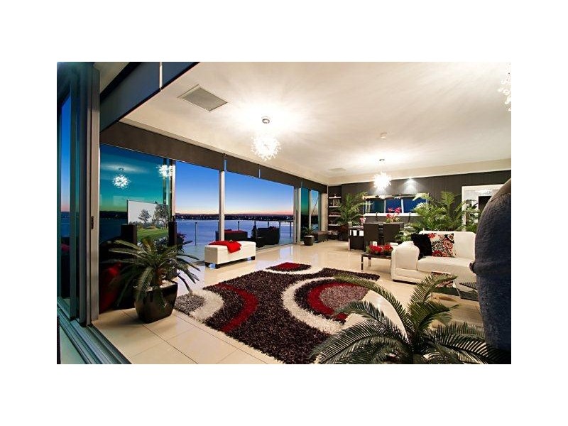 901/6-12 Oxley Av, Woody Point QLD 4019