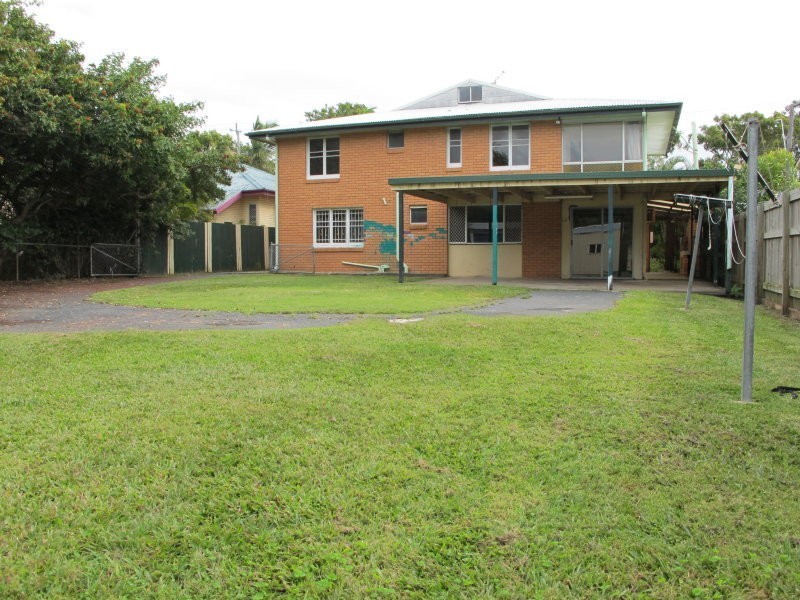 112 Elizabeth Ave, Clontarf QLD 4019