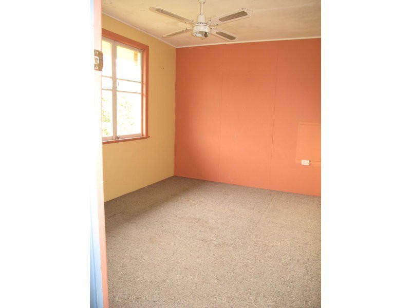 112 Elizabeth Ave, Clontarf QLD 4019