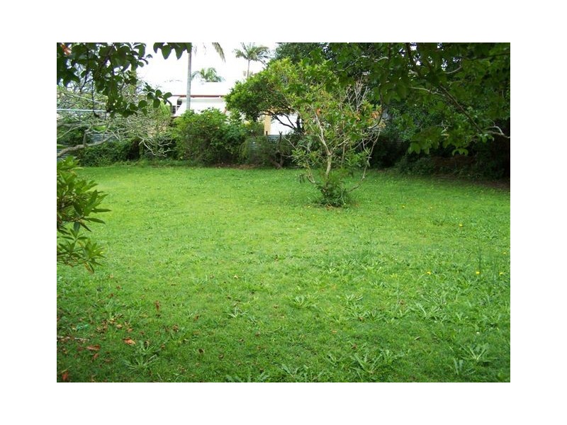 8 Ralph, Clontarf QLD 4019