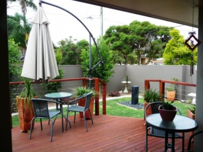 23 Matthew St, Scarborough QLD 4020