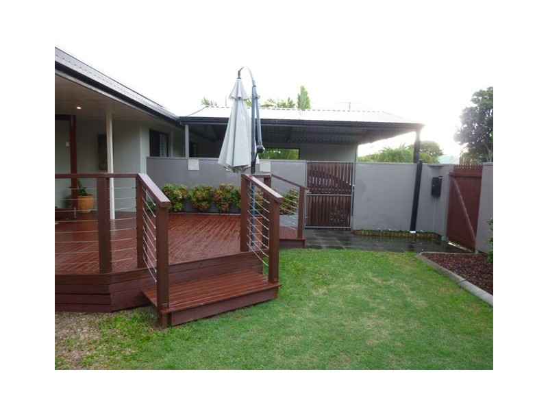23 Matthew St, Scarborough QLD 4020