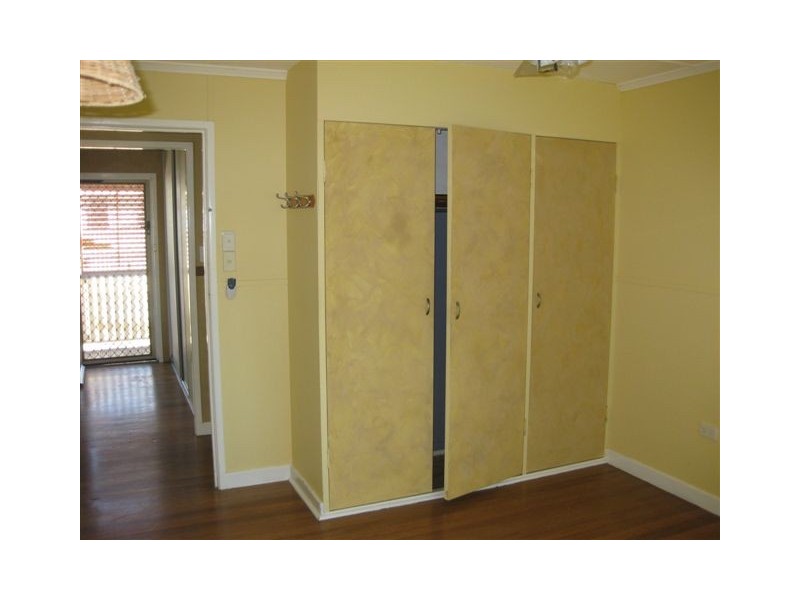 13 Houghton St, Redcliffe QLD 4020