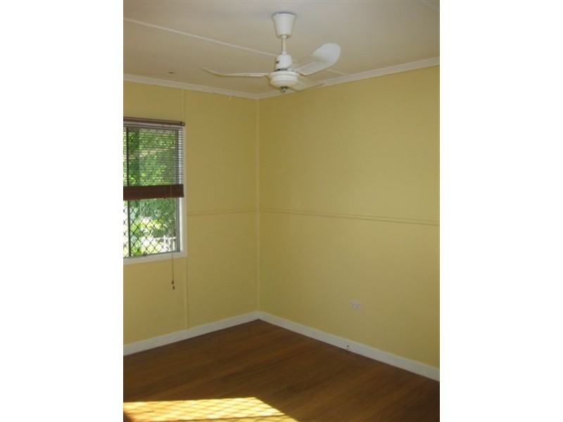 13 Houghton St, Redcliffe QLD 4020