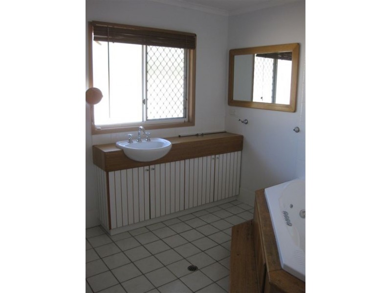 13 Houghton St, Redcliffe QLD 4020