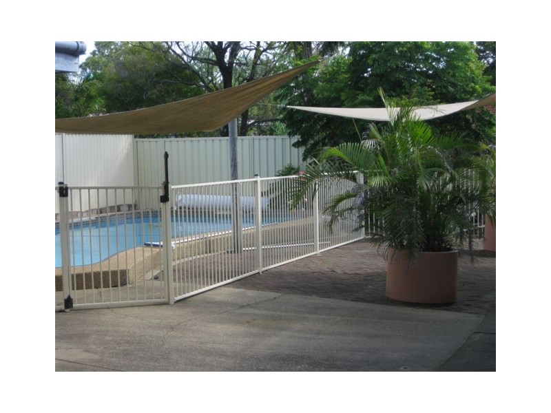 13 Houghton St, Redcliffe QLD 4020