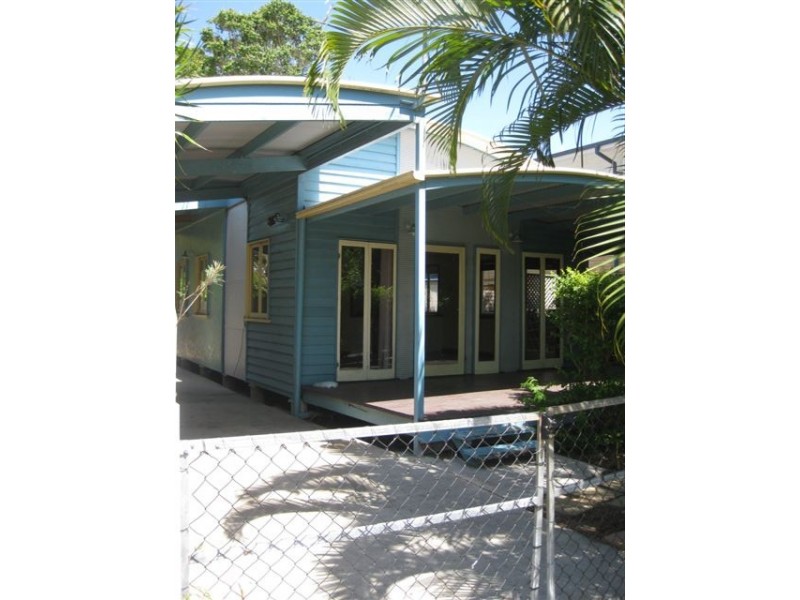 16 Donald St, Woody Point QLD 4019