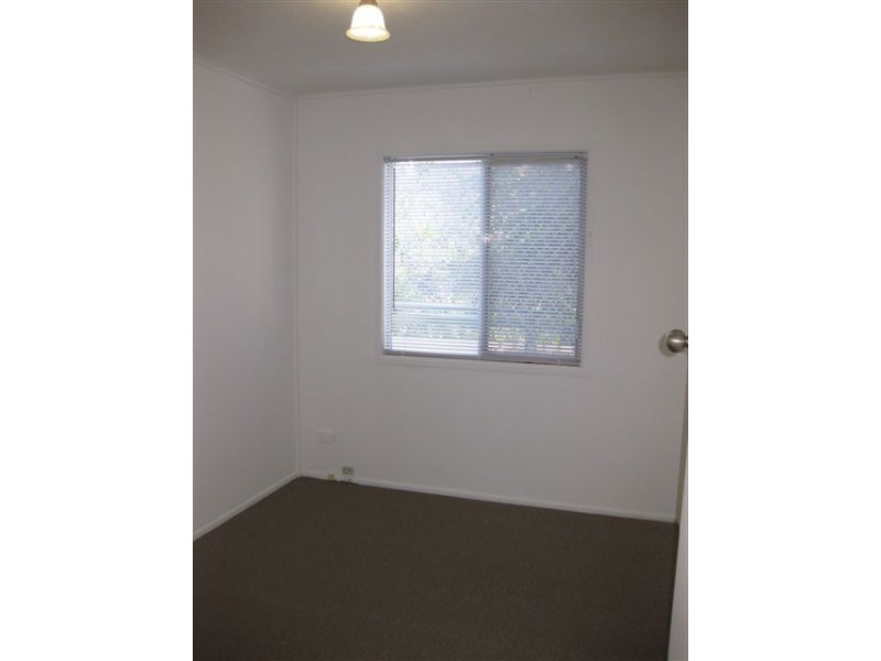 74 Longland St, Redcliffe QLD 4020