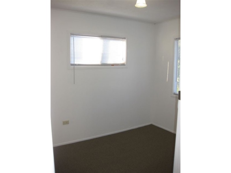 74 Longland St, Redcliffe QLD 4020