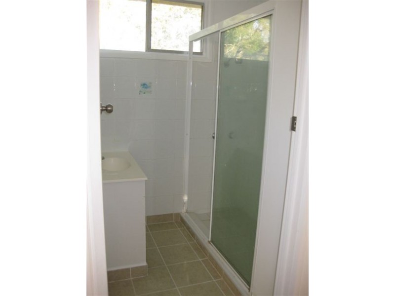 74 Longland St, Redcliffe QLD 4020