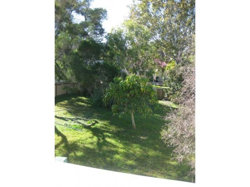 74 Longland St, Redcliffe QLD 4020
