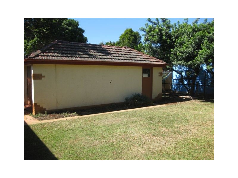 19 Herbert Street, Scarborough QLD 4020