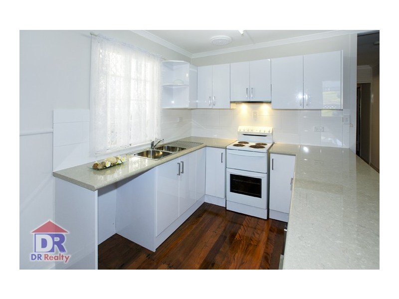 21a Turner St, Scarborough QLD 4020