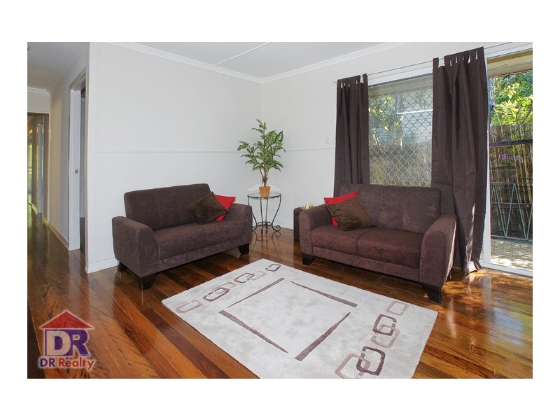21a Turner St, Scarborough QLD 4020