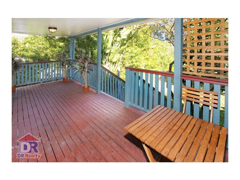 21a Turner St, Scarborough QLD 4020