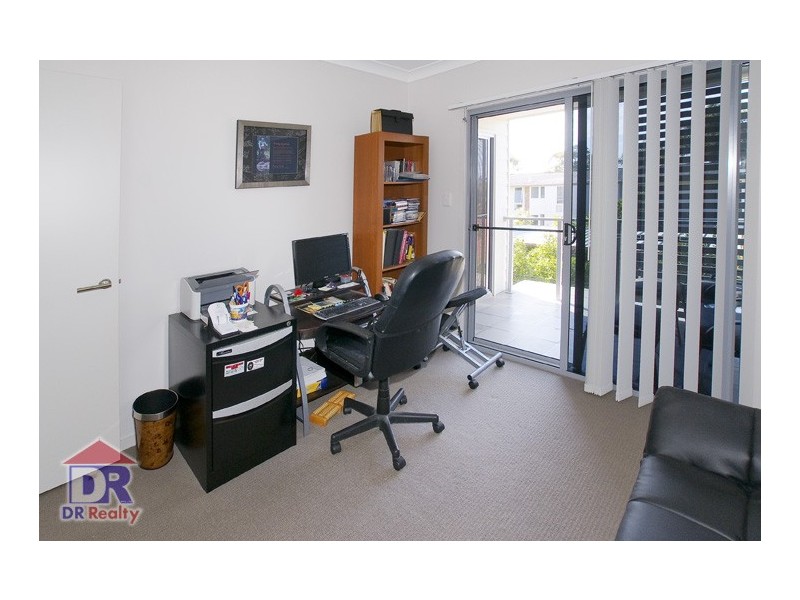 3/8 Griffith Rd, Scarborough QLD 4020