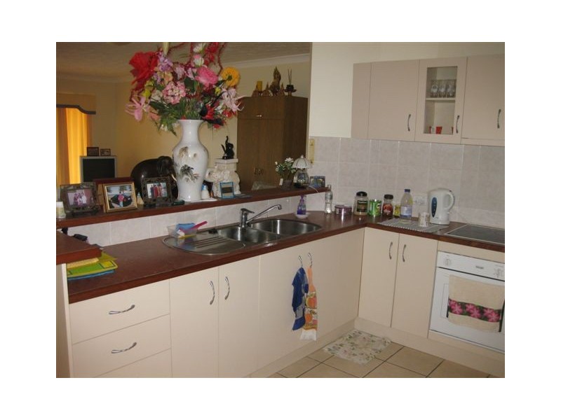 2/13-15 Humpybong Esp, Redcliffe QLD 4020