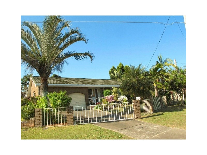 200 MacDonnell Rd, Clontarf QLD 4019