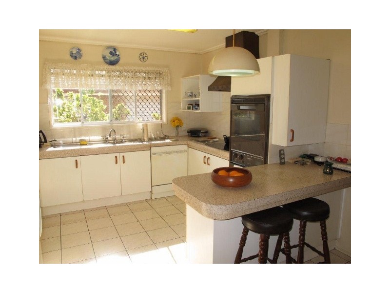 200 MacDonnell Rd, Clontarf QLD 4019