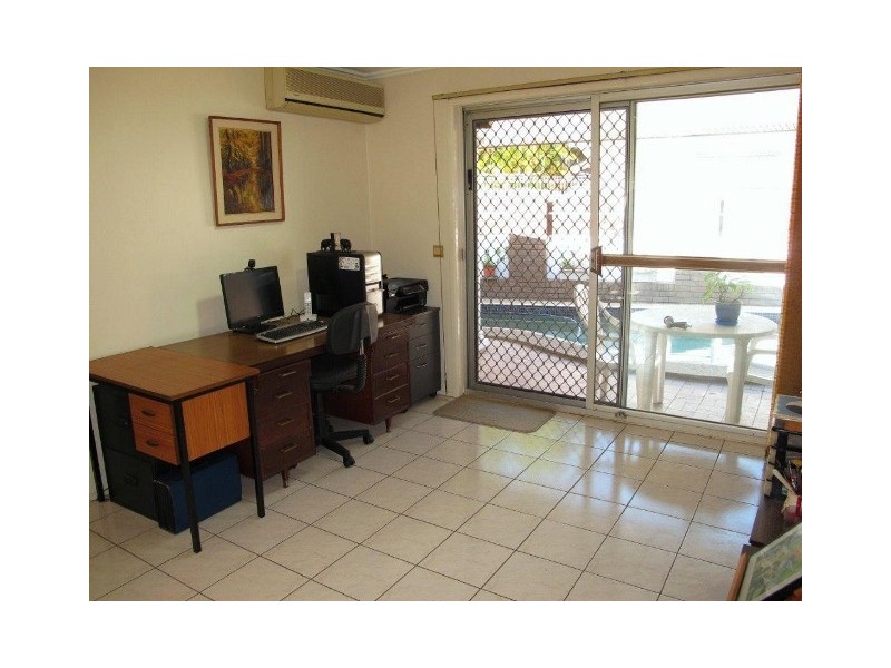 200 MacDonnell Rd, Clontarf QLD 4019