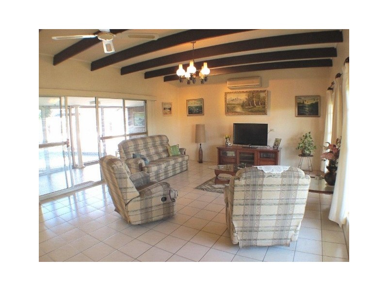 200 MacDonnell Rd, Clontarf QLD 4019