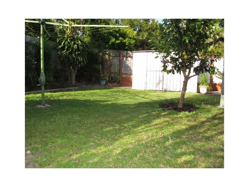 200 MacDonnell Rd, Clontarf QLD 4019
