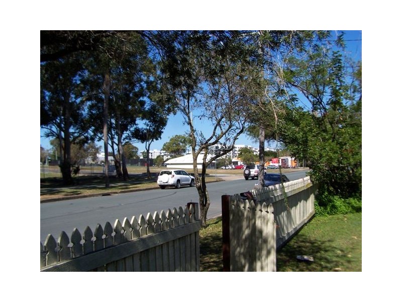 18 Portwood St, Redcliffe QLD 4020