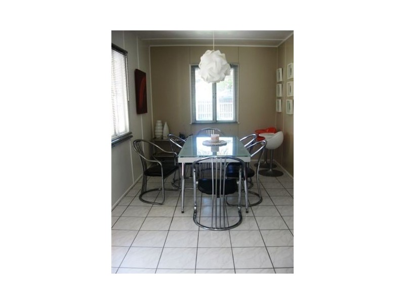 231 Scarborough Rd, Scarborough QLD 4020